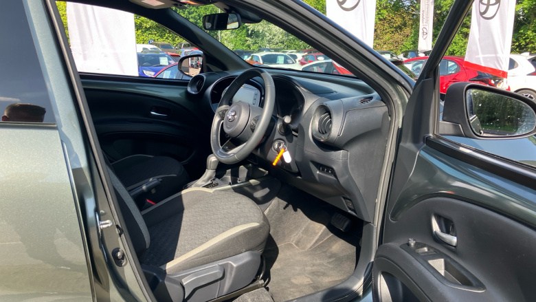 Toyota Aygo X 1.0 VVT-i Edge 5dr Auto Petrol Hatchback